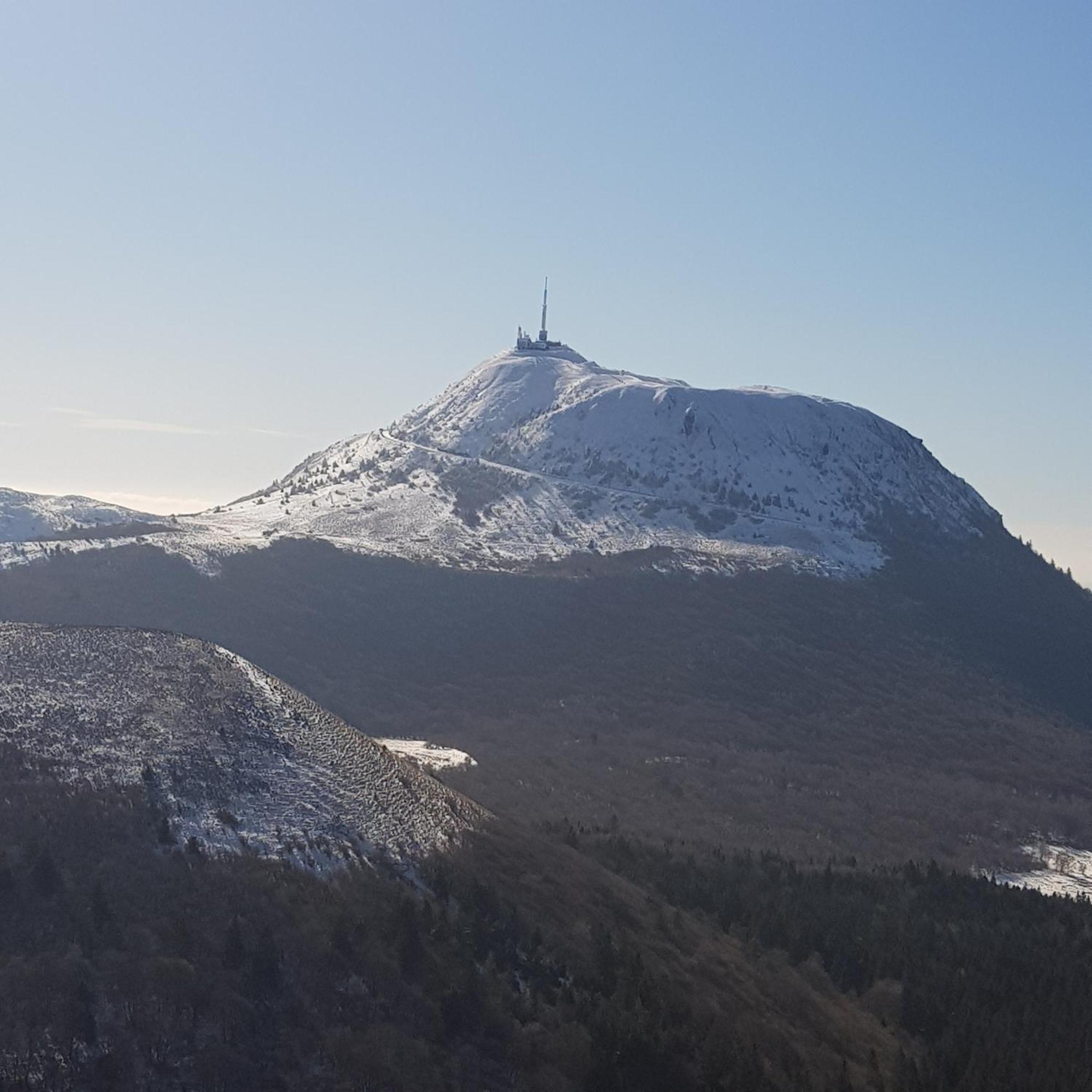 Sejour Au Coeur Des Volcans Saint-Ours  Oda fotoğraf